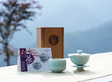 Load image into Gallery viewer, Lotus Tea pot

